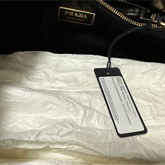 🔥 NWT! PRADA Tessuto Chain Tote W/ Authenticity Card and Dust-bag! - Picture 7 of 16